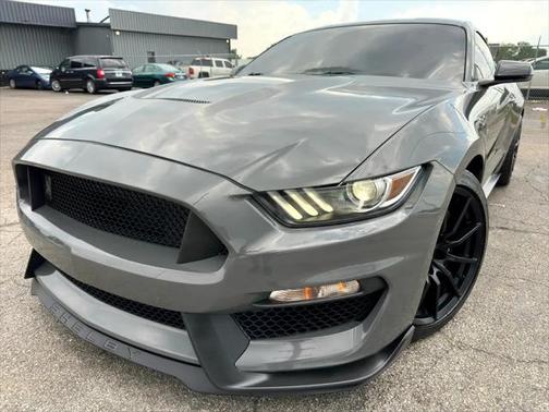 2018 Ford Shelby GT350R Base