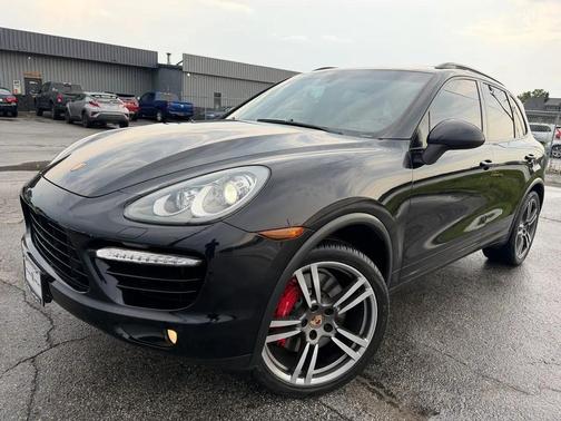 Jet Black Metallic 2013 Porsche Cayenne Turbo