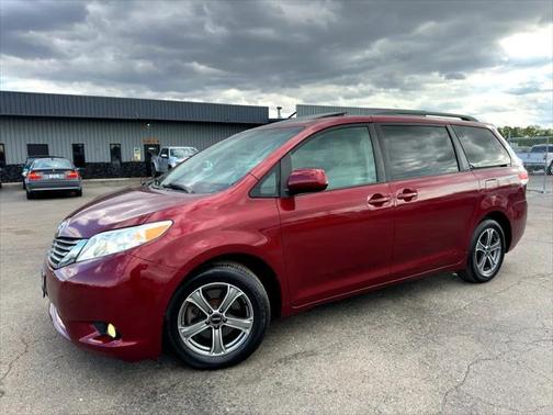 2012 Toyota Sienna XLE