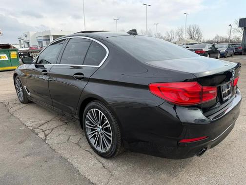2019 BMW 530 530i Sedan