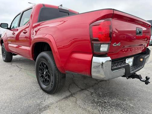 Barcelona Red Metallic 2019 Toyota Tacoma SR5