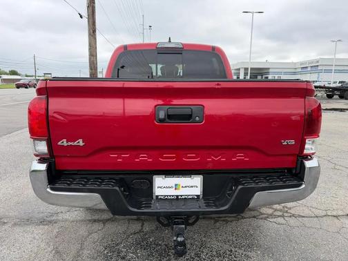 Barcelona Red Metallic 2019 Toyota Tacoma SR5