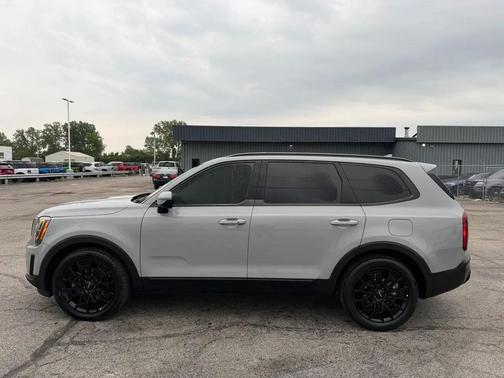 Wolf Gray 2022 Kia Telluride EX