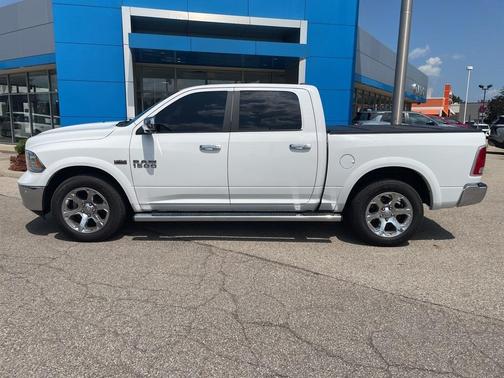 2017 RAM 1500 Laramie