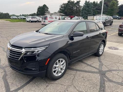 2023 Chevrolet Equinox LS
