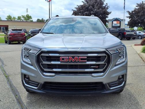 2023 GMC Terrain AT4