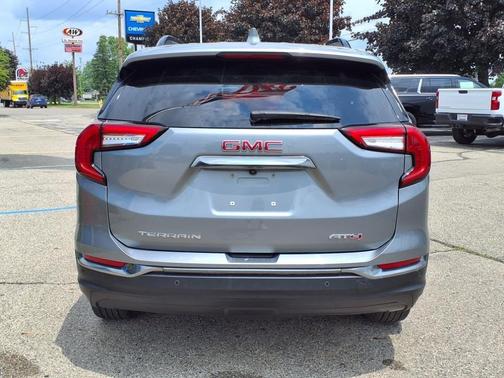 2023 GMC Terrain AT4