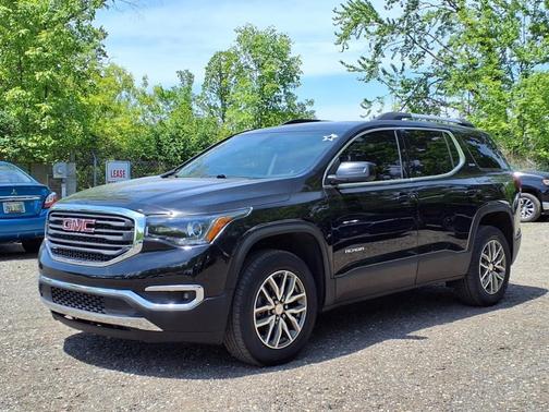 2019 GMC Acadia SLE-2