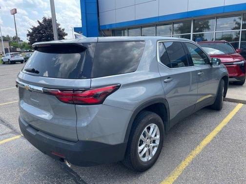 2023 Chevrolet Traverse LS