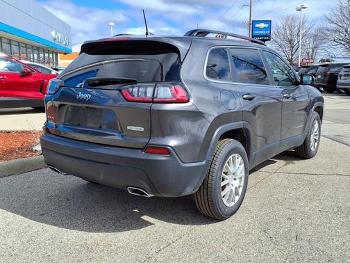2022 Jeep Cherokee Latitude Lux