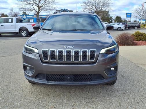 2022 Jeep Cherokee Latitude Lux