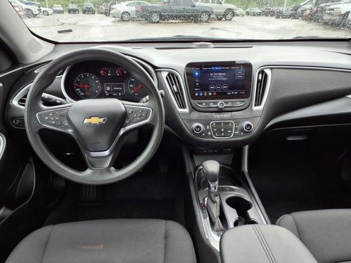 2025 Chevrolet Malibu LT