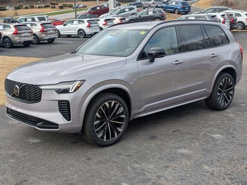 Silver 2026 Volvo XC90 B6 Ultra Dark Theme 6-Seater