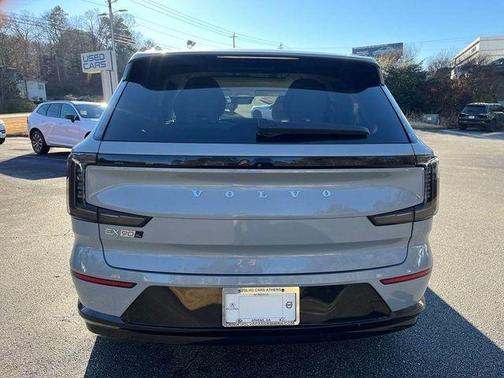 Metallic 2025 Volvo EX90 Twin Motor Ultra