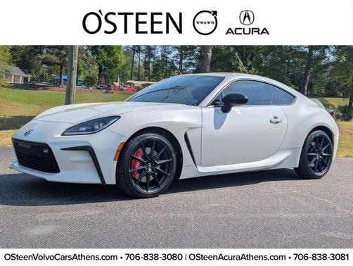 Halo 2024 Toyota GR86 Premium