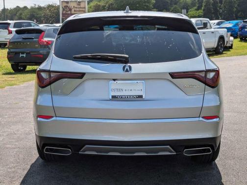 Solar Silver Metallic 2026 Acura MDX Base