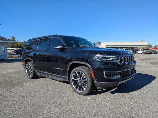 Diamond Black 2022 Jeep Wagoneer Series II