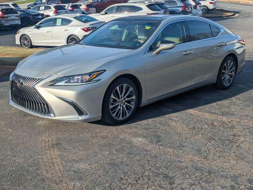 Moonbeam Beige Metallic 2019 Lexus ES 350 Luxury