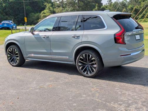Metallic 2026 Volvo XC90 B6 Plus 7-Seater
