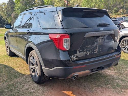 Black Metallic 2023 Ford Explorer XLT