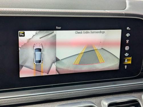 Black Metallic 2023 Ford Explorer XLT