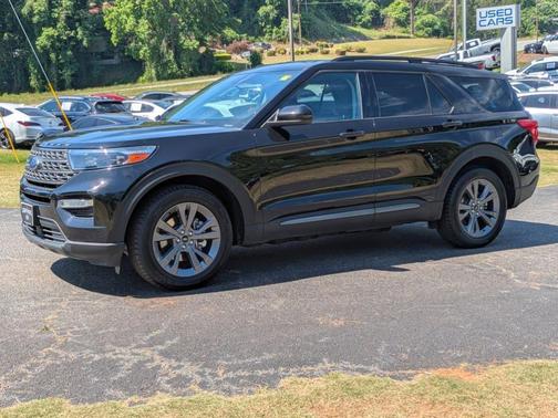 Black Metallic 2023 Ford Explorer XLT