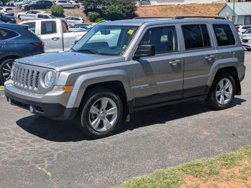 Billet Silver Metallic Clearcoat 2016 Jeep Patriot Latitude