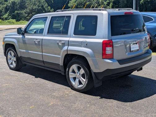 Billet Silver Metallic Clearcoat 2016 Jeep Patriot Latitude