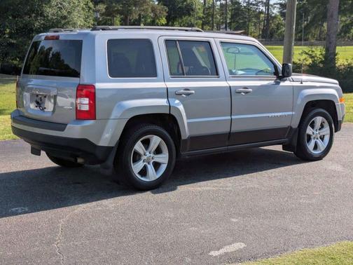 Billet Silver Metallic Clearcoat 2016 Jeep Patriot Latitude