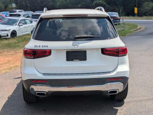 White 2021 Mercedes-Benz GLB 250 Base
