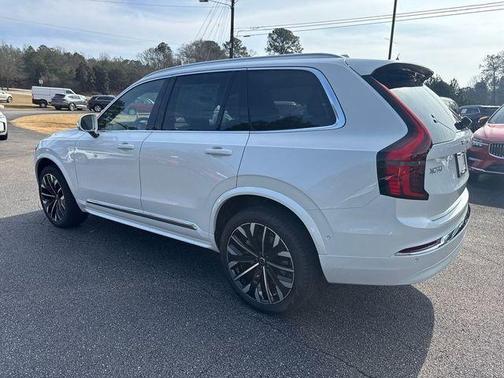 2026 Volvo XC90 B5 Plus 7-Seater