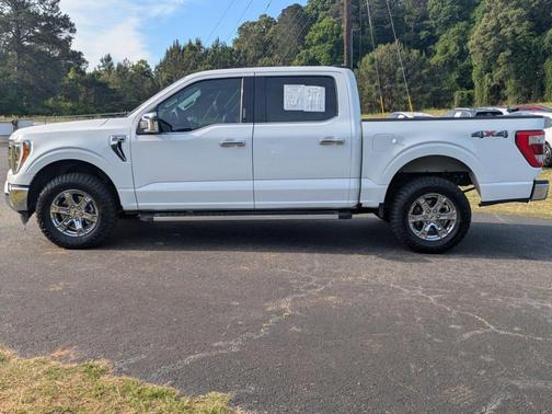 Oxford White 2023 Ford F-150 Lariat