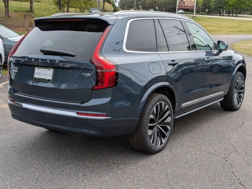 Denim Blue Metallic 2026 Volvo XC90 Plug-In Hybrid T8 Ultra 6-Seater