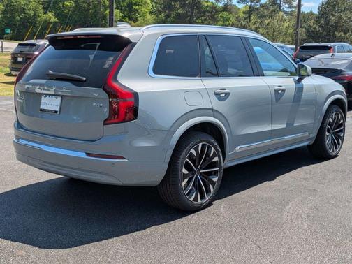 Metallic 2026 Volvo XC90 Plug-In Hybrid T8 Plus 7-Seater