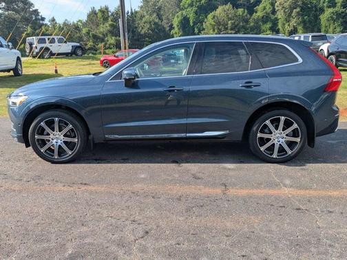 Denim Blue Metallic 2021 Volvo XC60 T5 Inscription