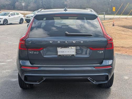 Denim Blue Metallic 2026 Volvo XC60 Plug-In Hybrid T8 Plus