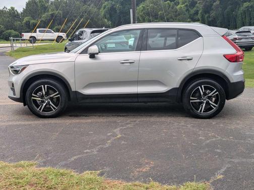 Silver 2025 Volvo XC40 B5 Core Bright Theme