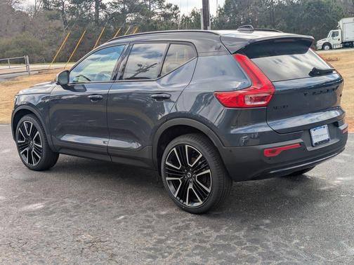 Denim Blue 2026 Volvo XC40 B5 Ultra Black Edition
