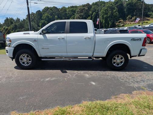 Bright White Clearcoat 2022 RAM 2500 Laramie