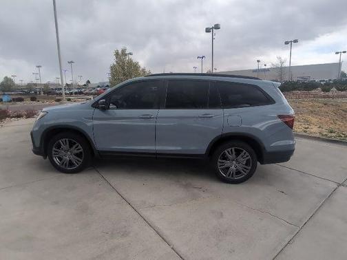 Sonic Gray Pearl 2022 Honda Pilot Sport