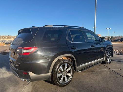 2023 Honda Pilot Elite