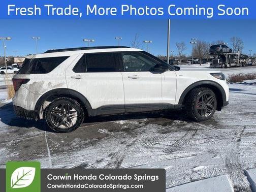2025 Ford Explorer ST-Line