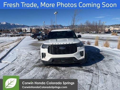 2025 Ford Explorer ST-Line