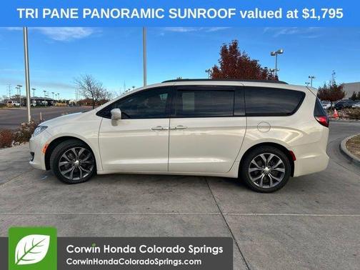 2019 Chrysler Pacifica Touring-L Plus