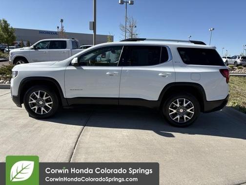2023 GMC Acadia SLT