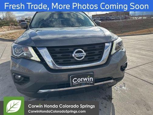 2018 Nissan Pathfinder SV