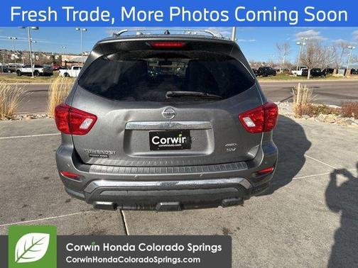 2018 Nissan Pathfinder SV