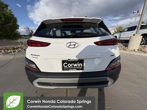 2022 Hyundai KONA SE