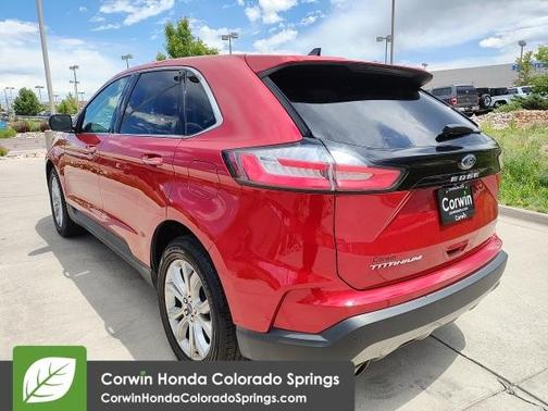 2022 Ford Edge Titanium