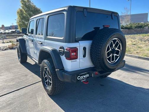 Bright White Clearcoat 2024 Jeep Wrangler Rubicon